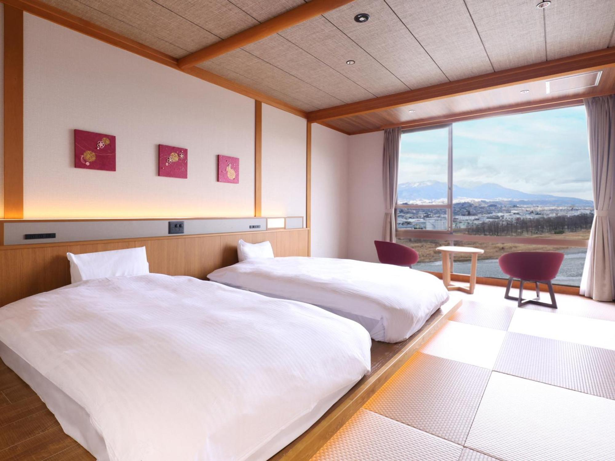 Yoshinotei Hotel Iida Exterior photo