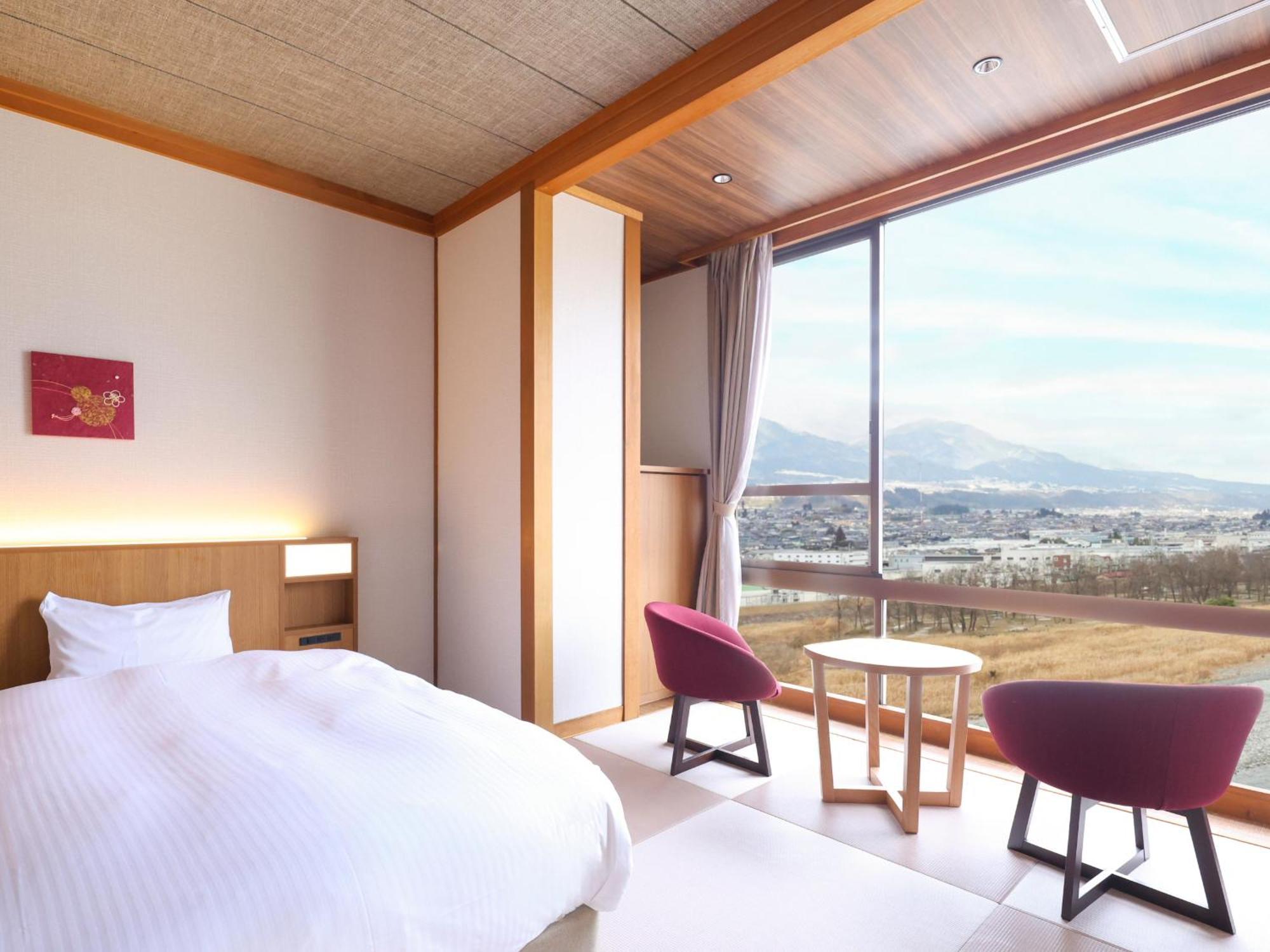 Yoshinotei Hotel Iida Exterior photo